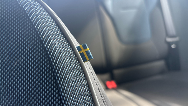 Volvo EX30 200kW SM Extended Range Plus 69kWh 5dr Auto Electric Estate